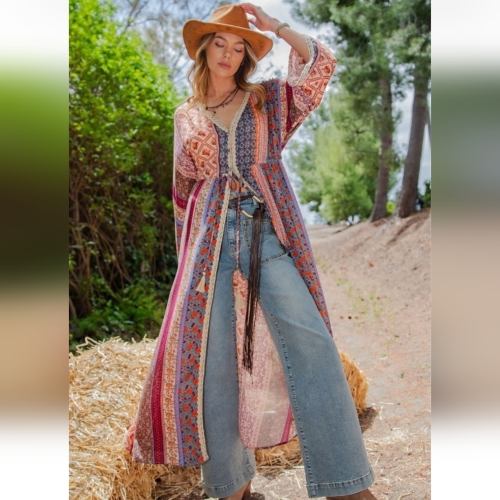 Easel Bell Sleeve Printed Maxi Duster Dress New